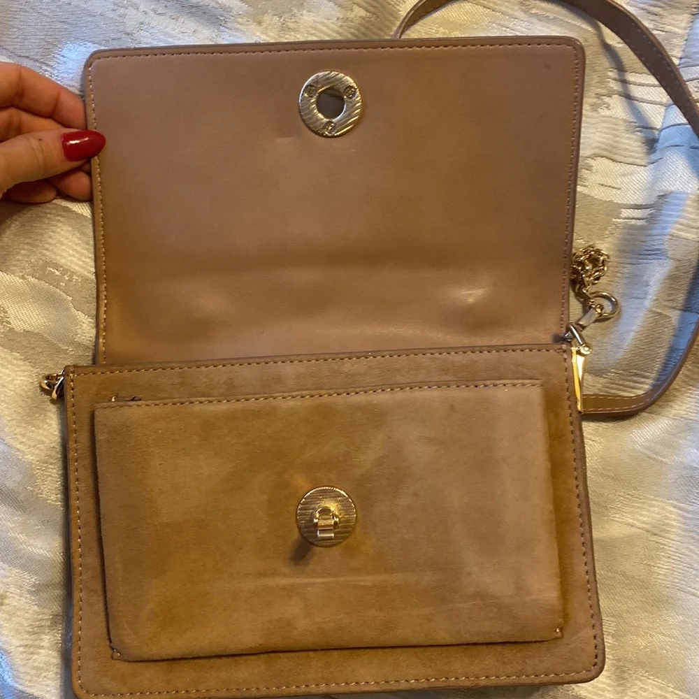 Zara woman’s suede cross body bag - Picture 5 of 6
